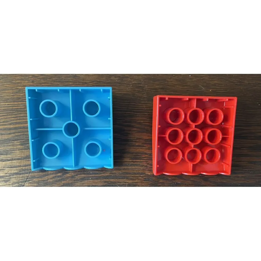 LEGO Duplo Lot Of 2‎ Roof Bricks With Stripes Awning Blue Red